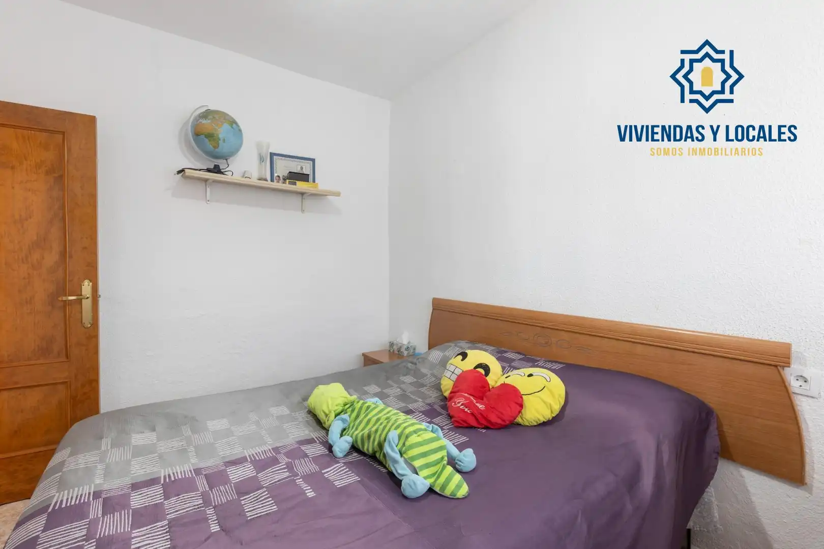 Dormitori de Casa o xalet en venda en La Zubia amb Terrassa