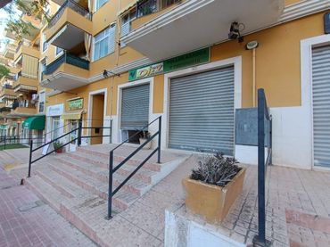 Gewerbefläche zum Verkauf in Aspe Centro