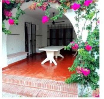 Jardí de Casa o xalet en venda en Motril amb Jardí privat i Terrassa