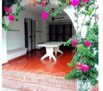 Jardí de Casa o xalet en venda en Motril amb Jardí privat i Terrassa