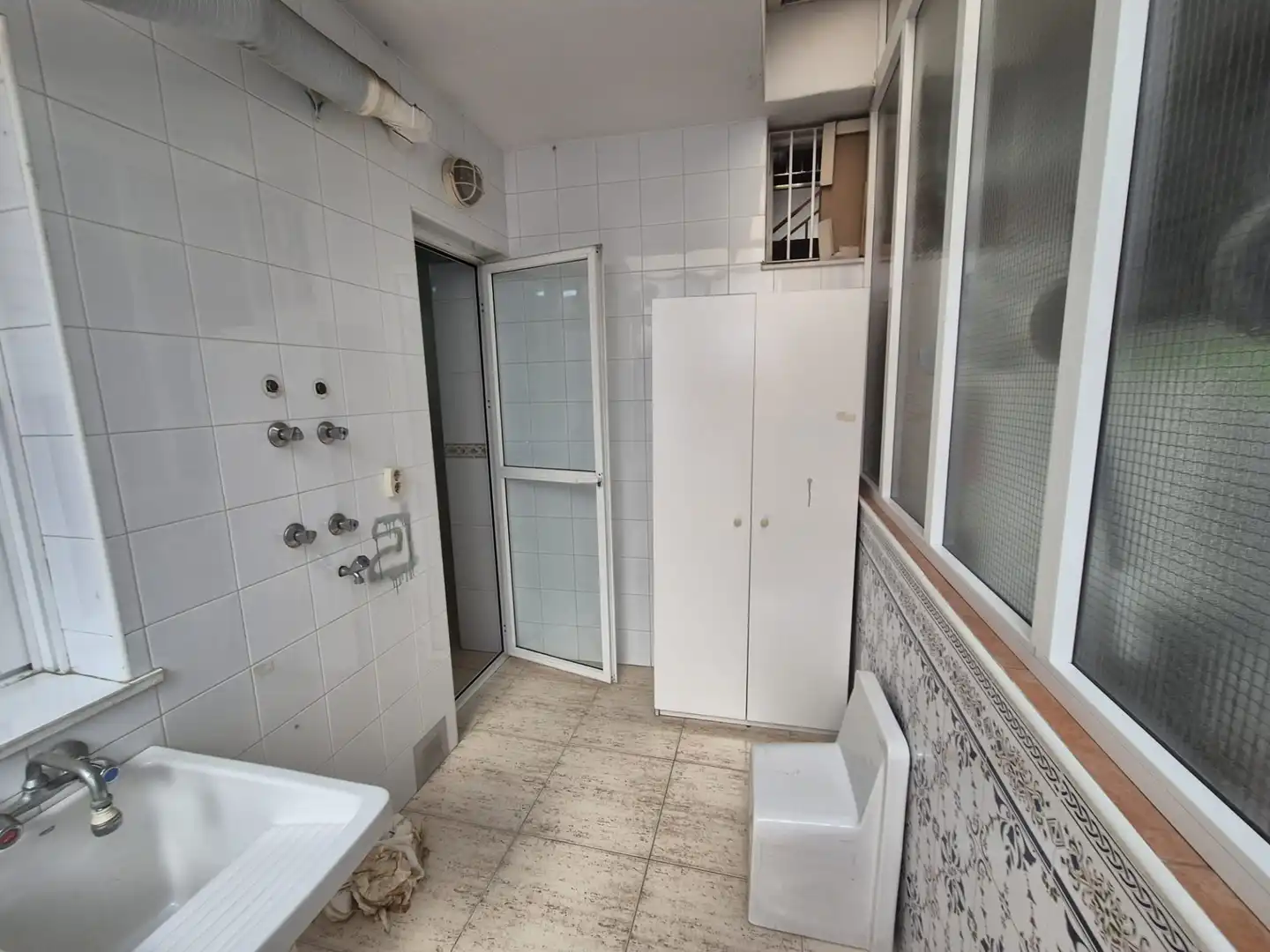 Baño de Piso en venta en Murcia con Trastero y Balcón