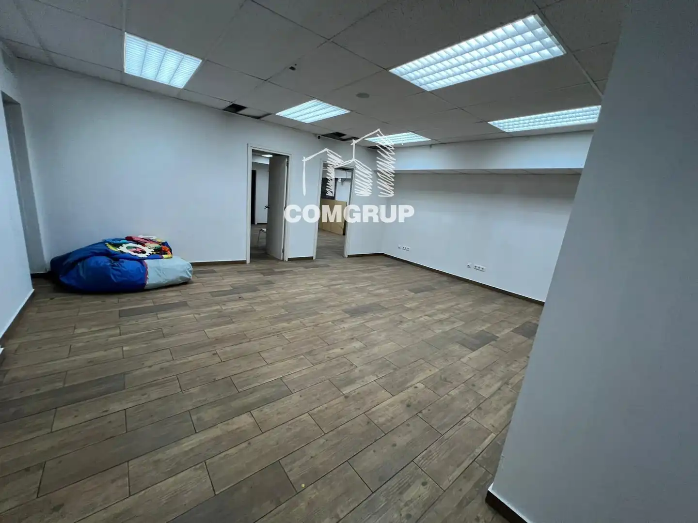 Business premises for sale in Eixample, imagen 20