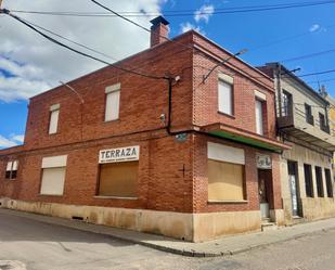 Vista exterior de Local en venda en Matapozuelos