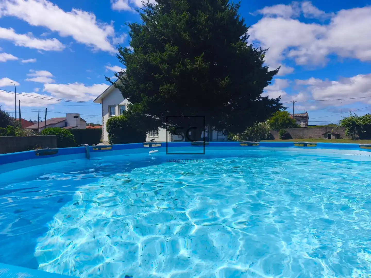 Piscina de Casa o xalet en venda en Narón amb Calefacció i Jardí privat
