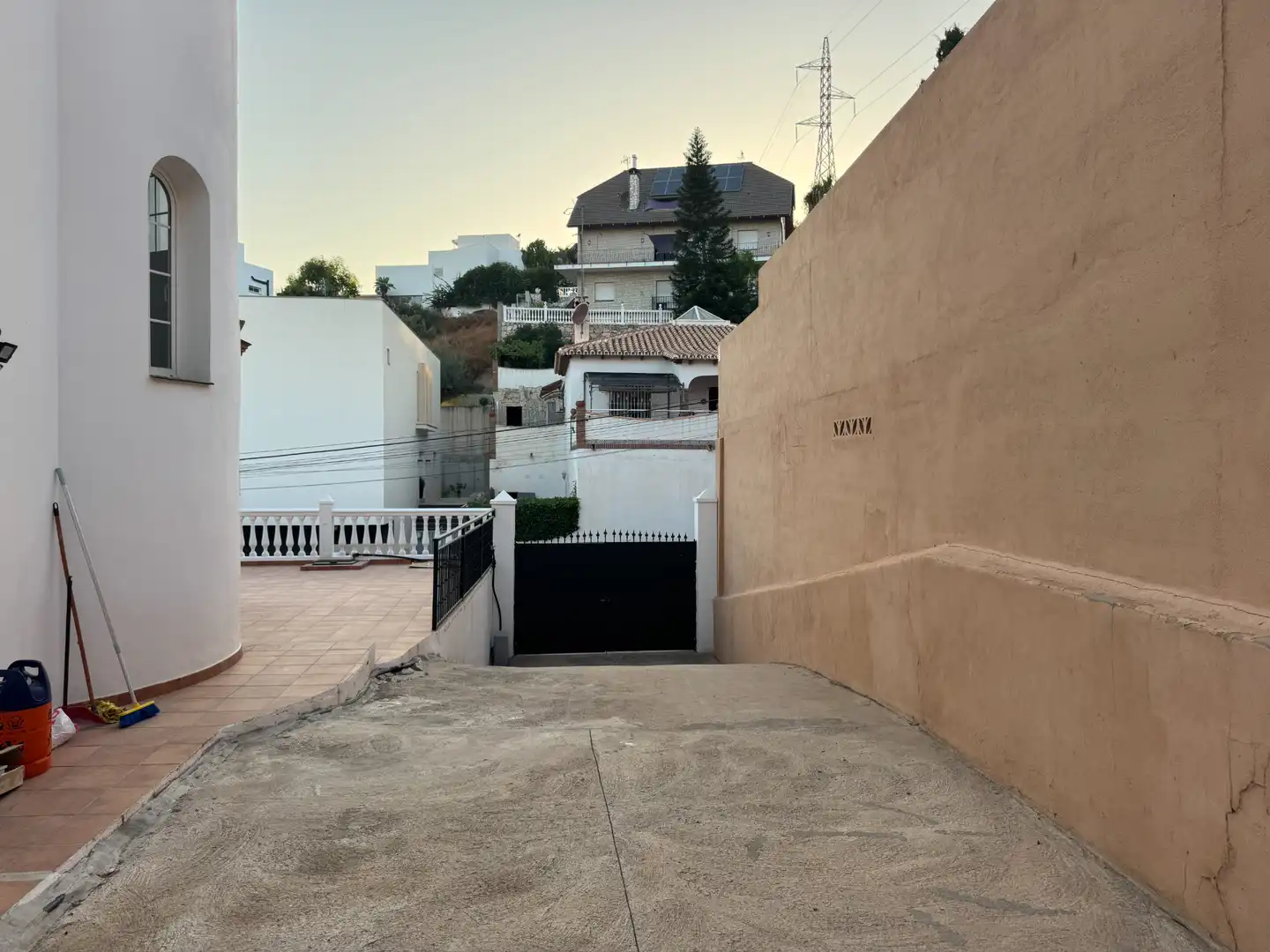 Vista exterior de Casa o chalet en venta en Rincón de la Victoria con Aire acondicionado, Jardín privado y Terraza