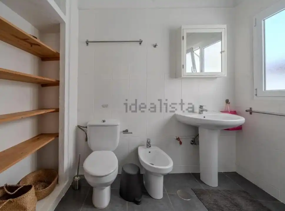 Badezimmer von Wohnung zur Miete in Las Palmas de Gran Canaria mit Parkett und Möbliert