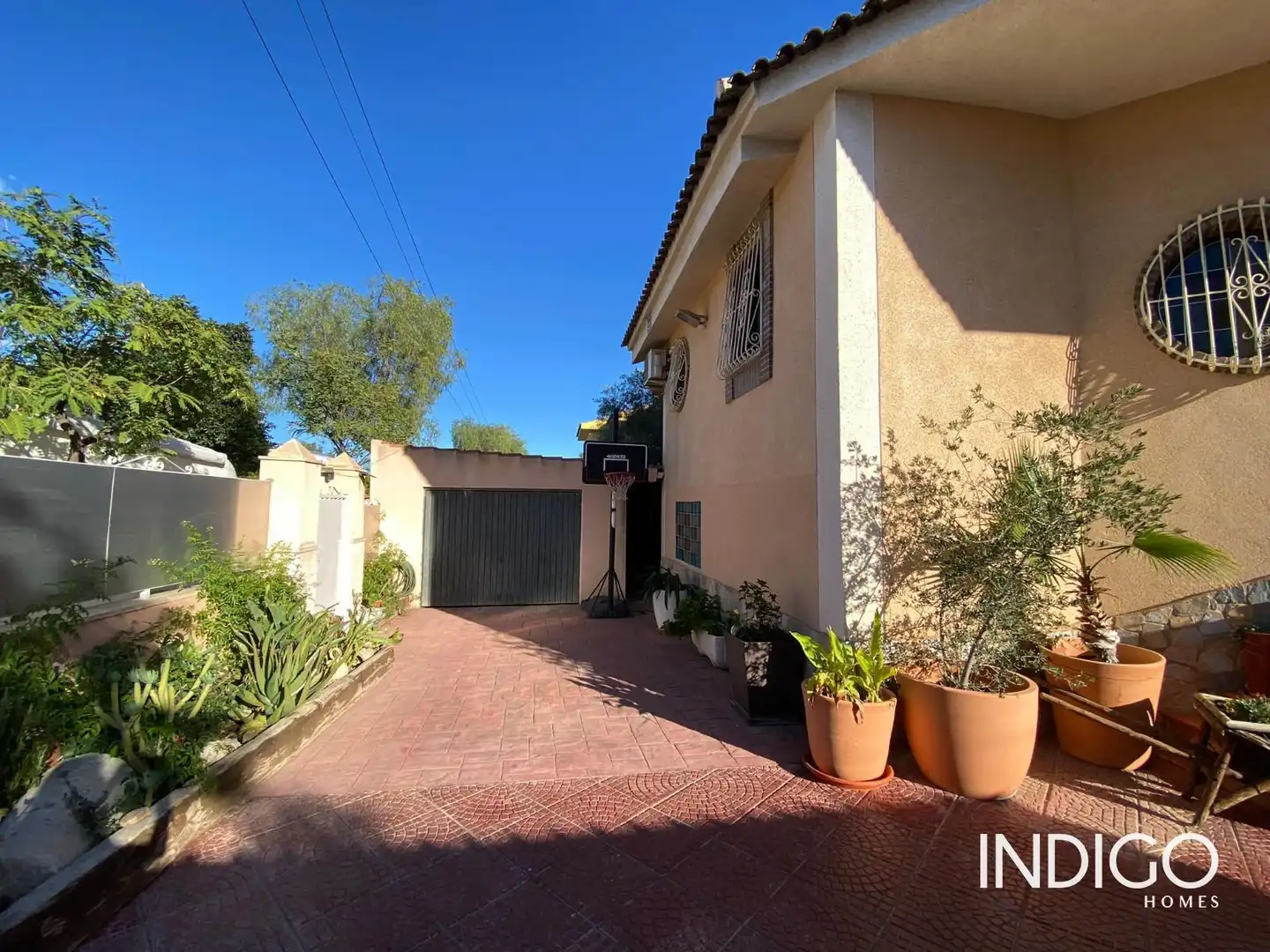 Exterior view of Houses for sale in San Vicente del Raspeig / Sant Vicent del Raspeig  with Air Conditioner, Heating and Terrace