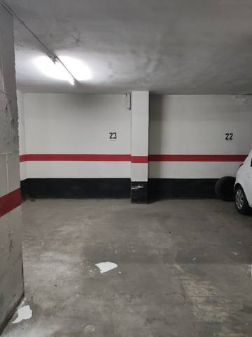 Garaje en Alquiler en Calle Esperanto en Carranque - Haza Cuevas