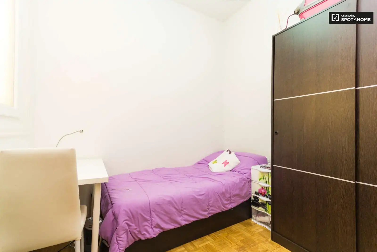 Room in Sol
