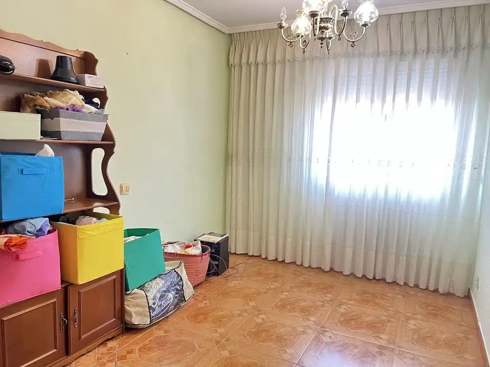 Schlafzimmer von Wohnung zum Verkauf in Siero mit Heizung und Terrasse