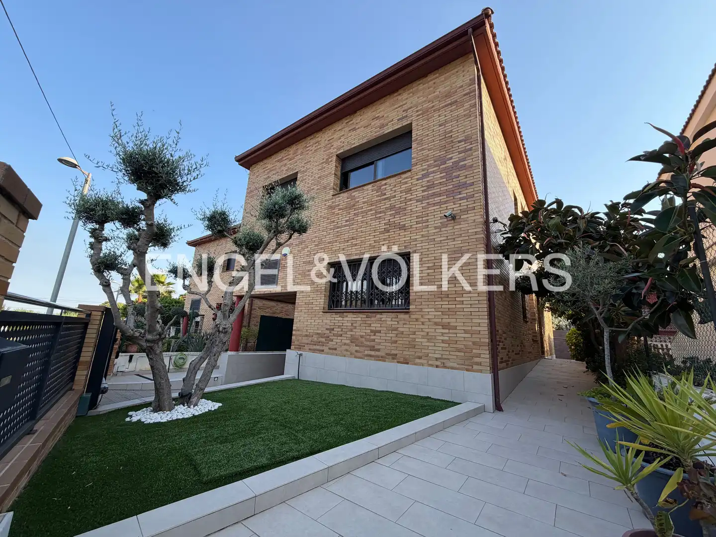 Exterior view of Houses for sale in Pineda de Mar  with Air Conditioner, Heating and Private garden