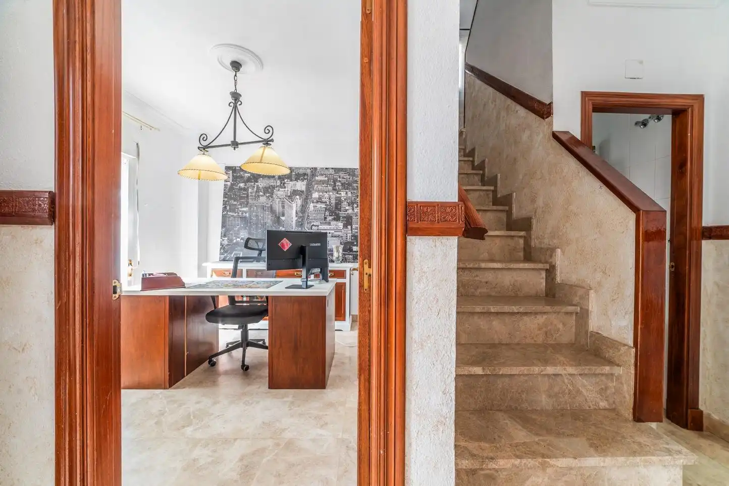 Casa o xalet en venda en Montequinto amb Aire condicionat, Jardí privat i Piscina