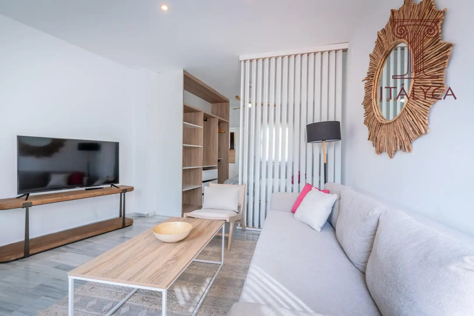 Sala de estar de Ático en venta en Sevilla con Aire acondicionado, Terraza y Amueblado