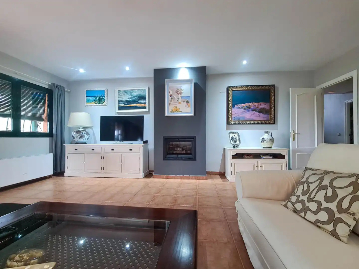 Sala de estar de Casa o chalet en venta en El Casar con Terraza, Trastero y Piscina