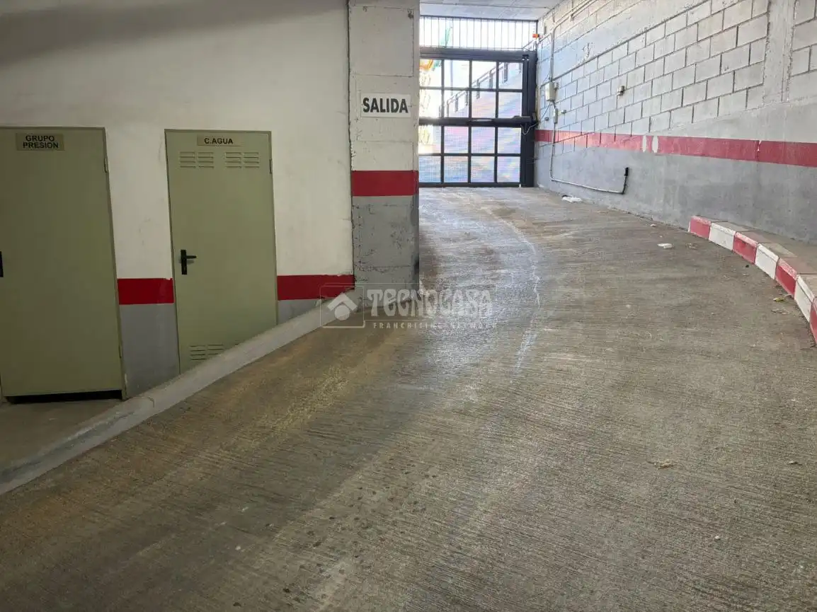 Aparcament en venda a Zona de la Vega, imagen 2