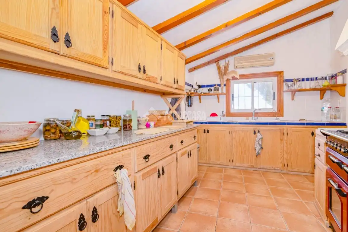 Cuina de Finca rústica en venda en Loja amb Aire condicionat, Jardí privat i Terrassa