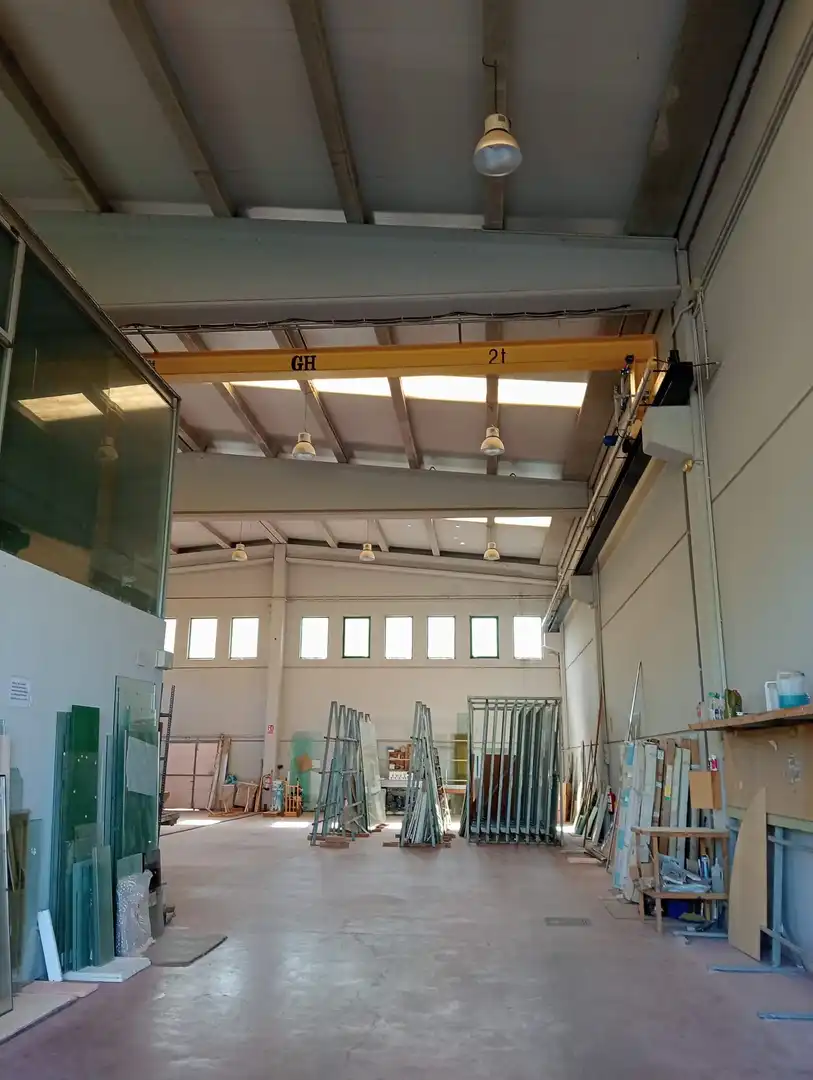 Nave industrial de alquiler en Cabezón de la Sal