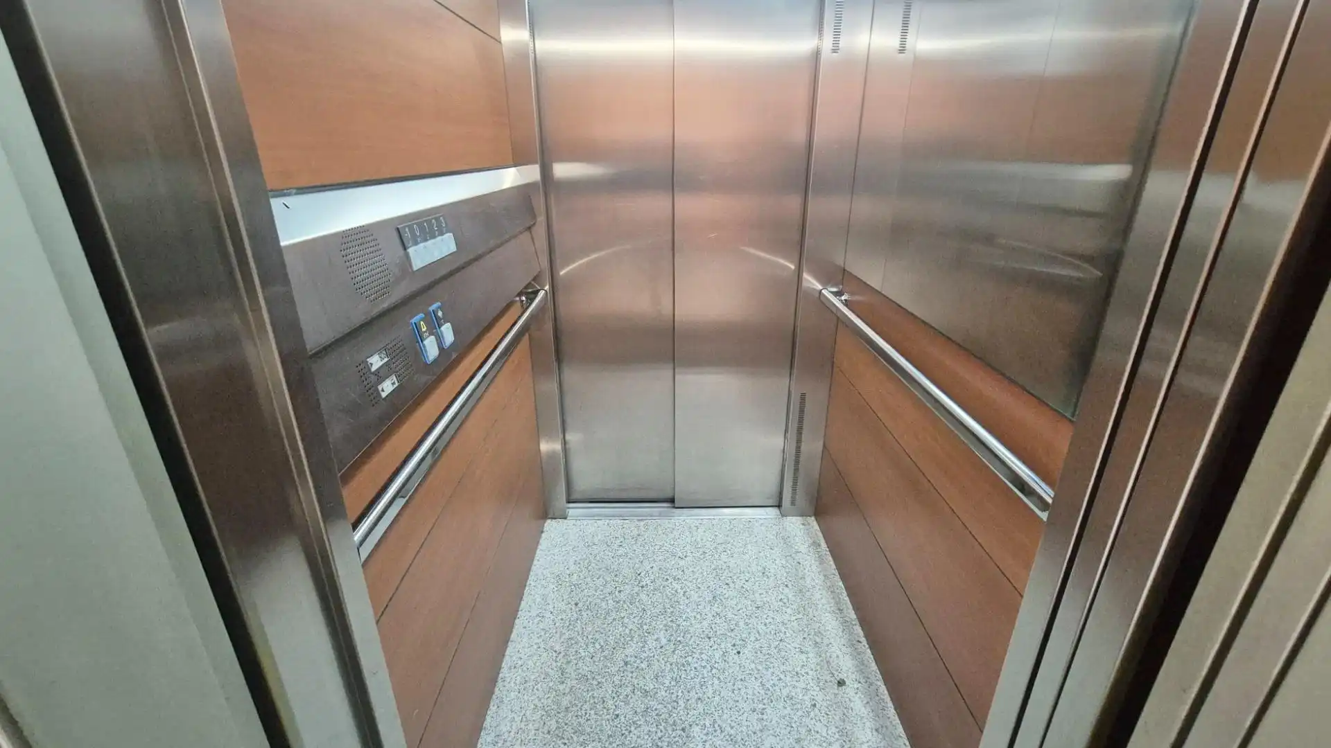 Planta baja de alquiler en Castellanos de Moriscos con Calefacción, Amueblado y Piscina comunitaria