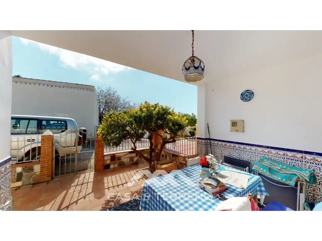 Garden of Houses for sale in Sayalonga  with Terrace, Furnished and Internet