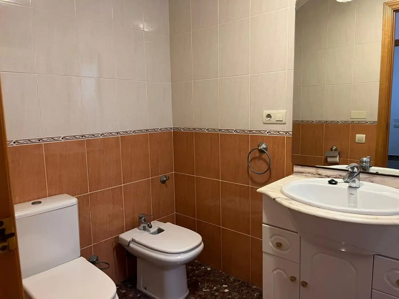 Badezimmer von Wohnung zur Miete in Ontinyent mit Klimaanlage und Abstellraum