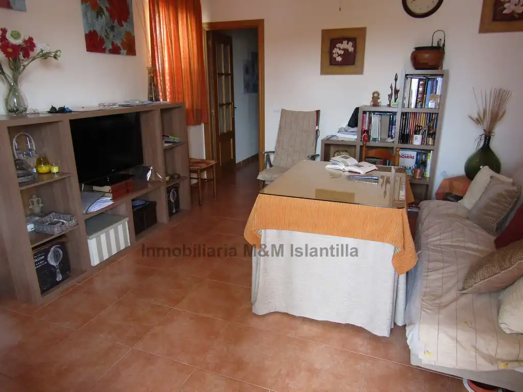 Sala de estar de Piso en venta en Isla Cristina con Aire acondicionado, Terraza y Amueblado