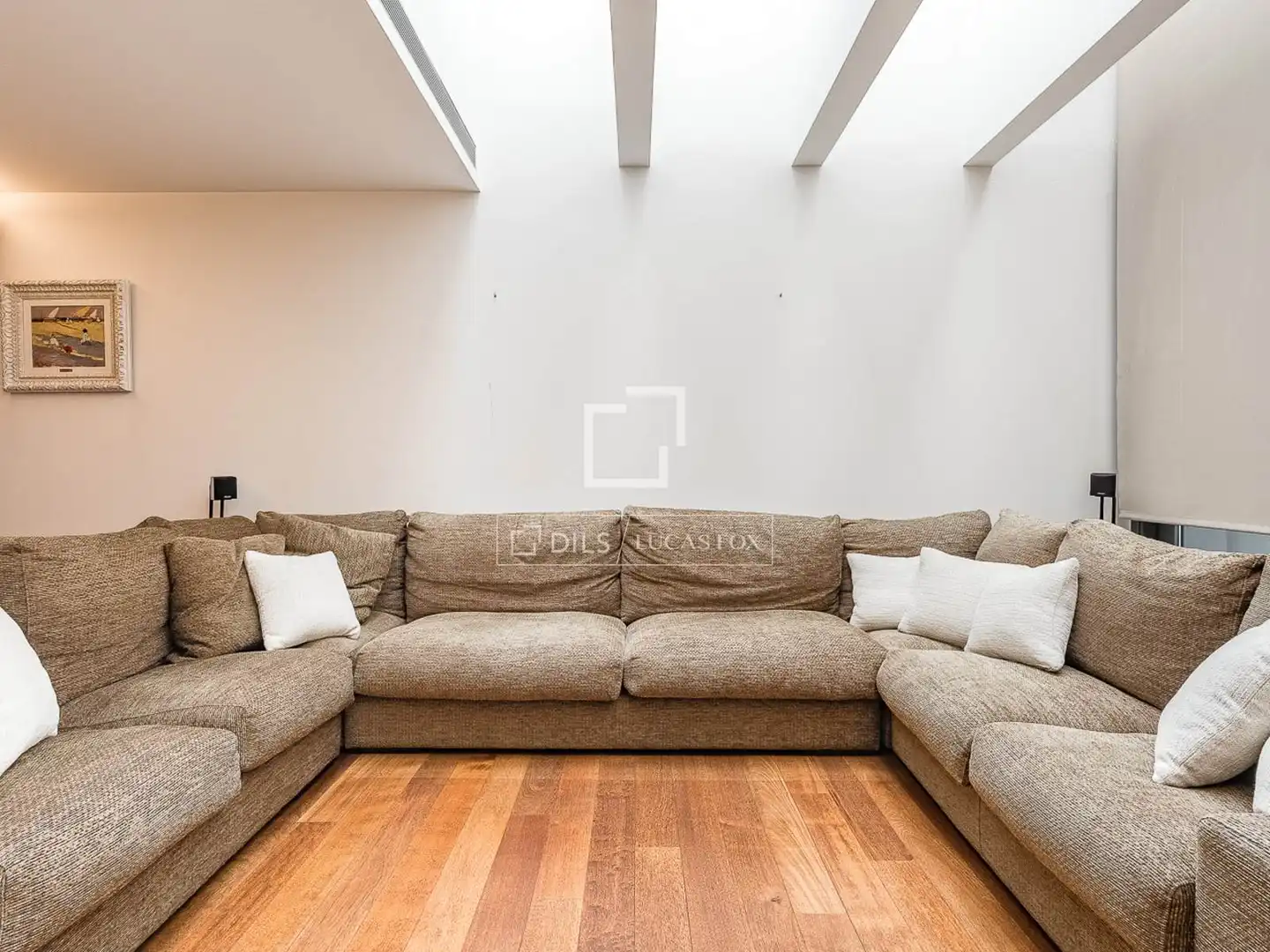 Sala d'estar de Casa o xalet en venda en Barcelona amb Aire condicionat, Calefacció i Terrassa