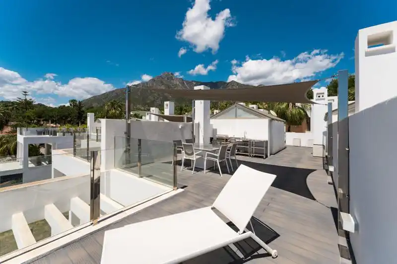 Terrace of Detached homes for rent in Marbella  with Air Conditioner, Heating and Private garden
