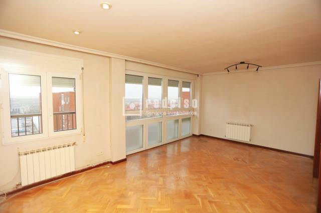 Piso en Venta en de Lillo en Los Ángeles