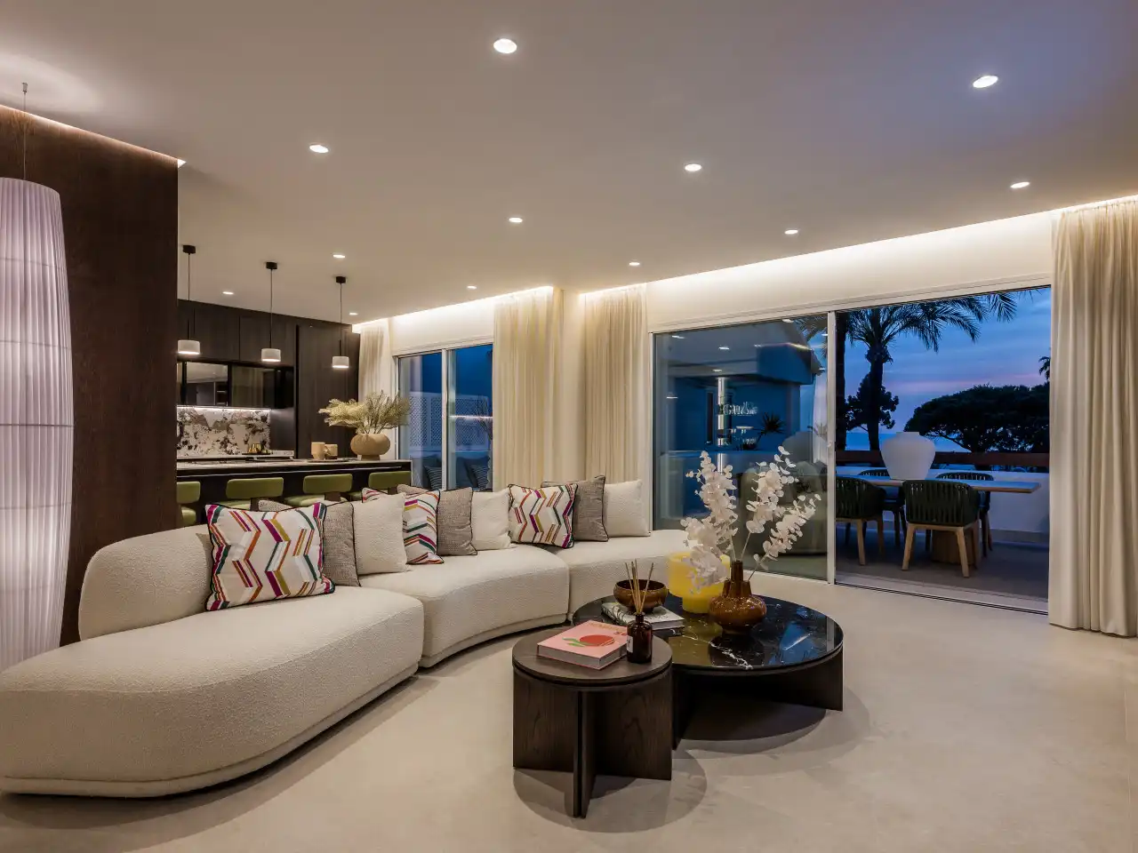 Sala de estar de Piso en venta en Marbella con Aire acondicionado, Calefacción y Terraza