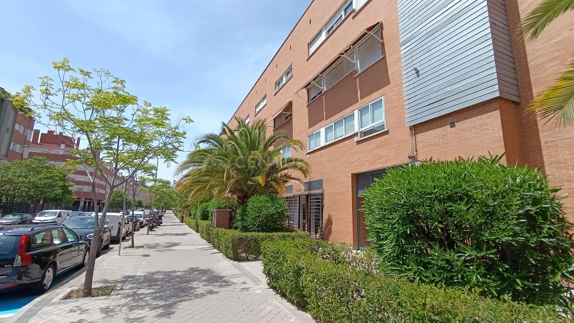 Außenansicht von Wohnung zum Verkauf in Madrid mit Klimaanlage, Ofen und Mikrowelle