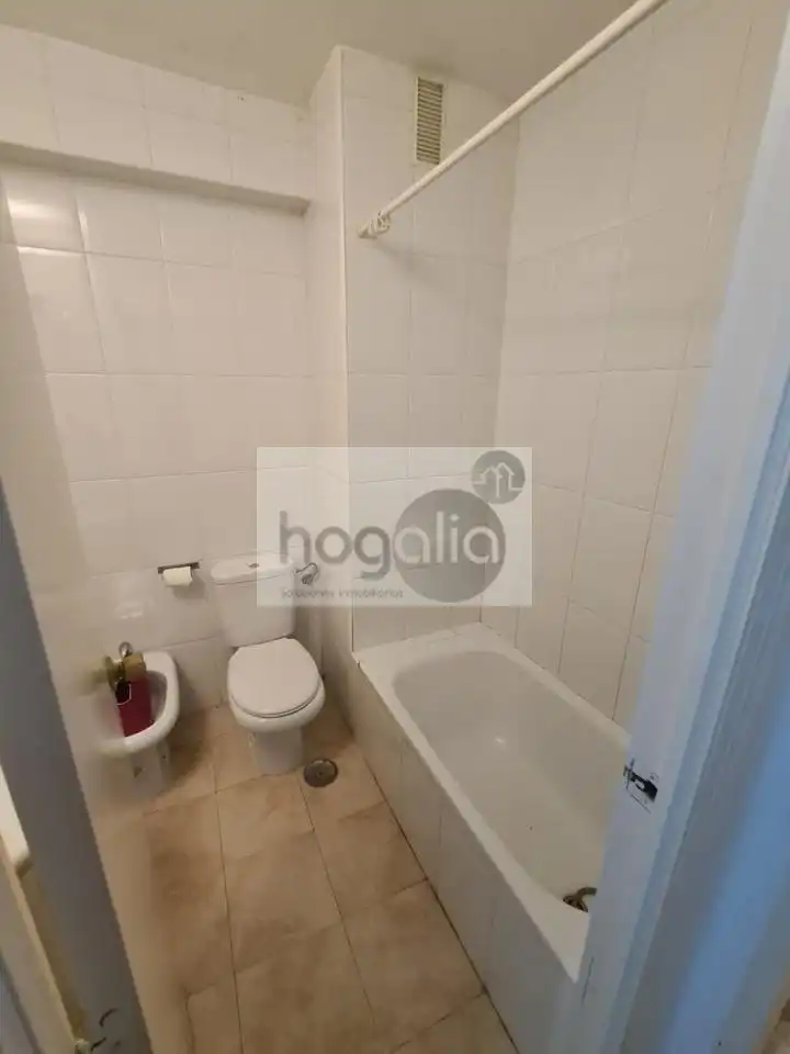 Habitación en El Plantinar – Avda. La Paz - El Juncal
