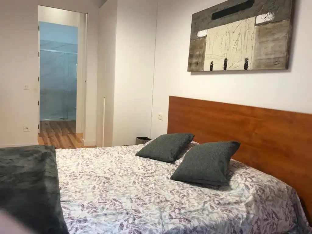 Habitación de Apartamento de alquiler en  Pamplona / Iruña con Calefacción, Amueblado y Horno
