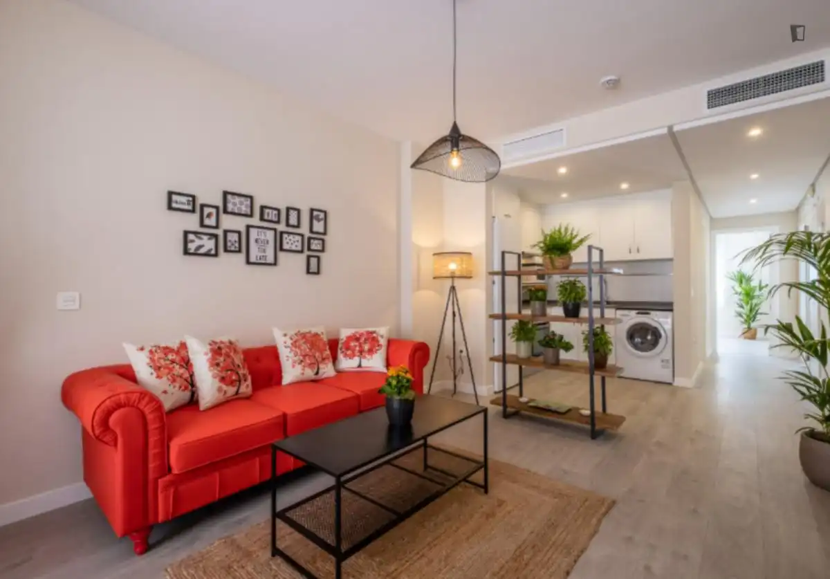 Sala d'estar de Apartament de lloguer en Málaga amb Aire condicionat, Moblat i Forn