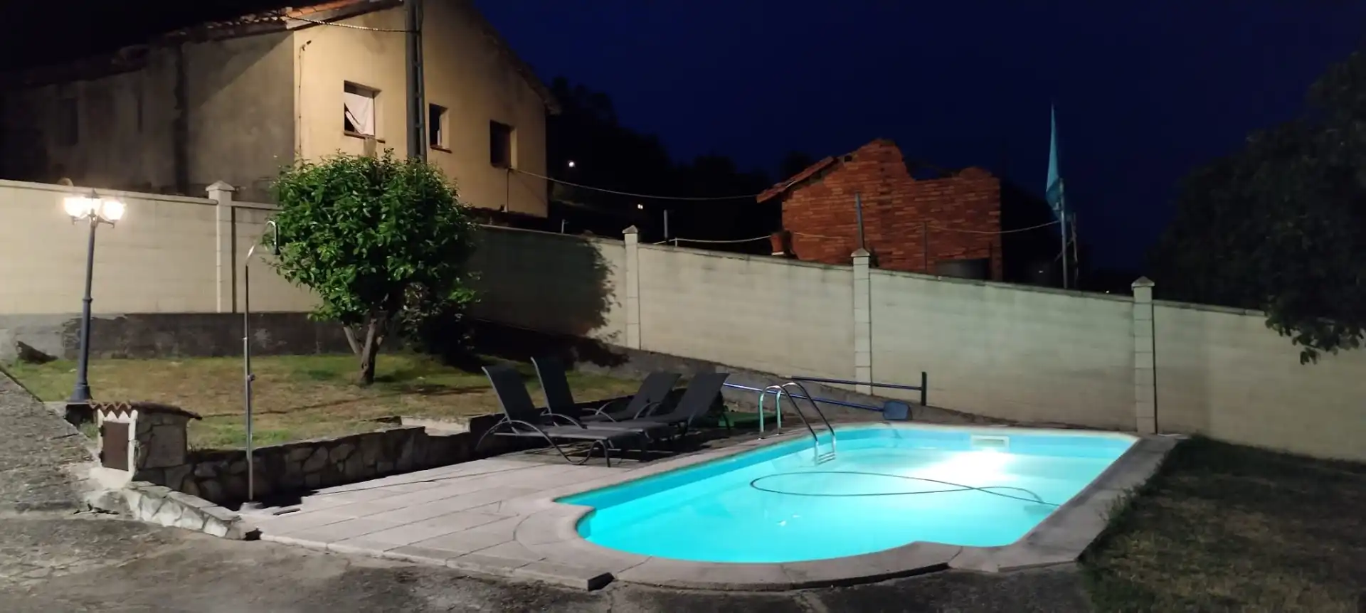 Piscina de Casa o xalet en venda en Pravia amb Calefacció, Jardí privat i Terrassa
