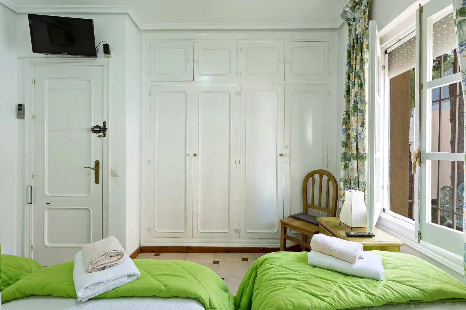 Bedroom of Houses for sale in Roquetas de Mar  with Air Conditioner, Private garden and Terrace