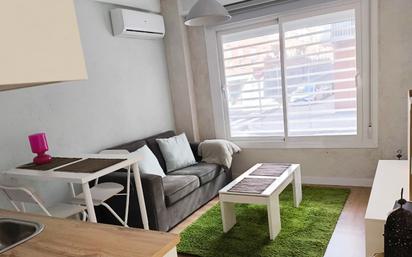 Living room of Apartment to rent in  Madrid Capital  with Air Conditioner, Heating and Furnished