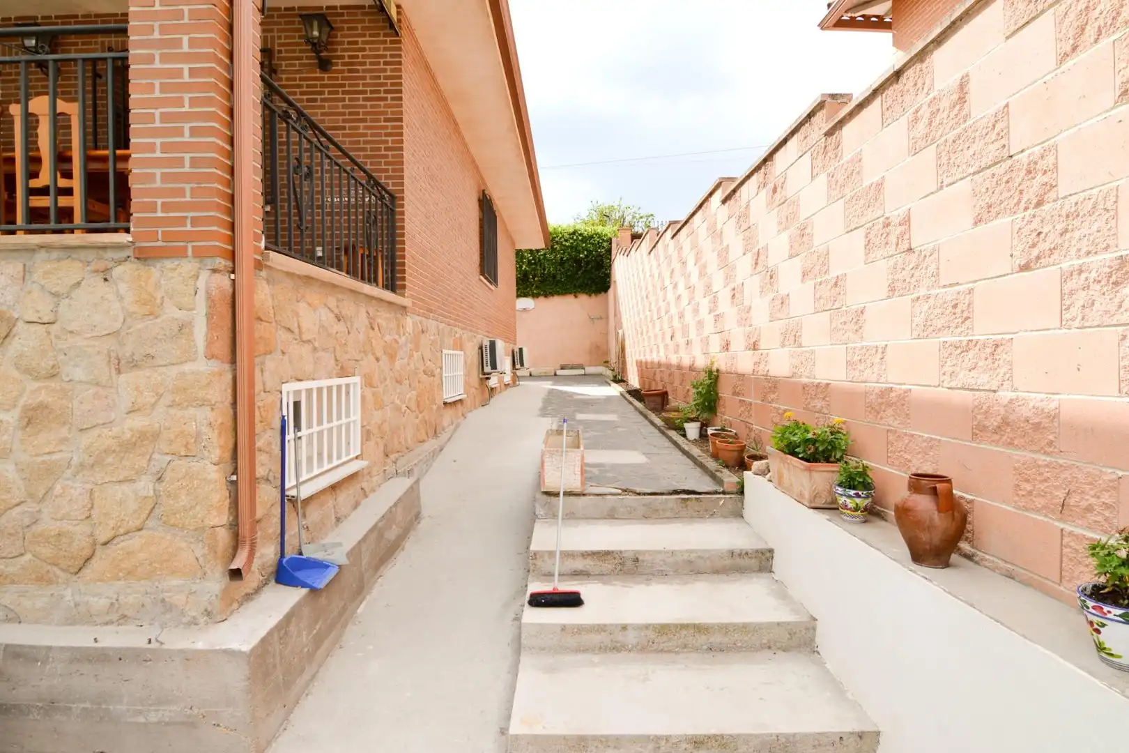 Terrace of Houses for sale in Casarrubios del Monte  with Air Conditioner, Heating and Private garden