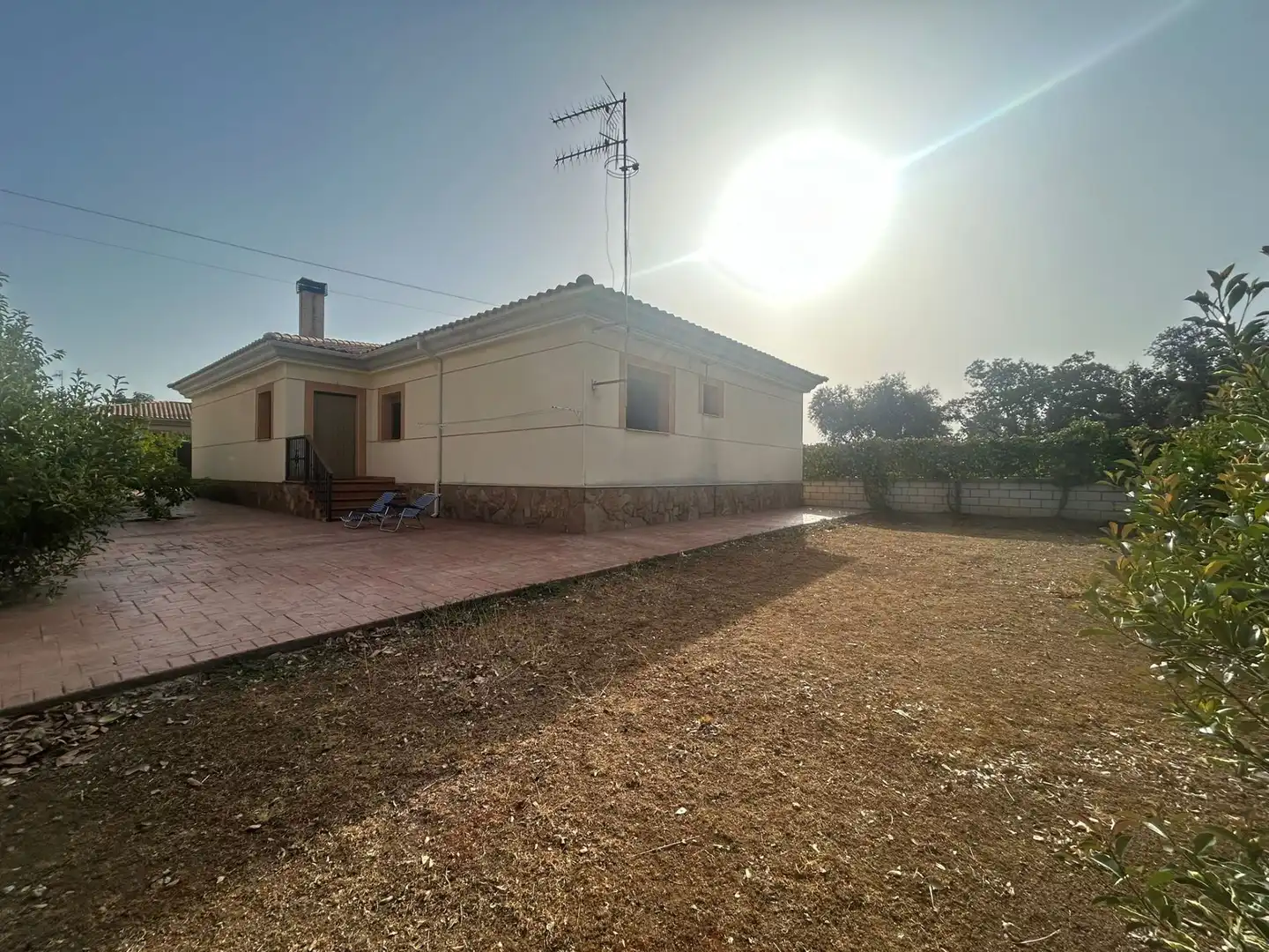 Vista exterior de Casa o chalet en venta en Santibáñez el Alto con Jardín privado, Trastero y Amueblado