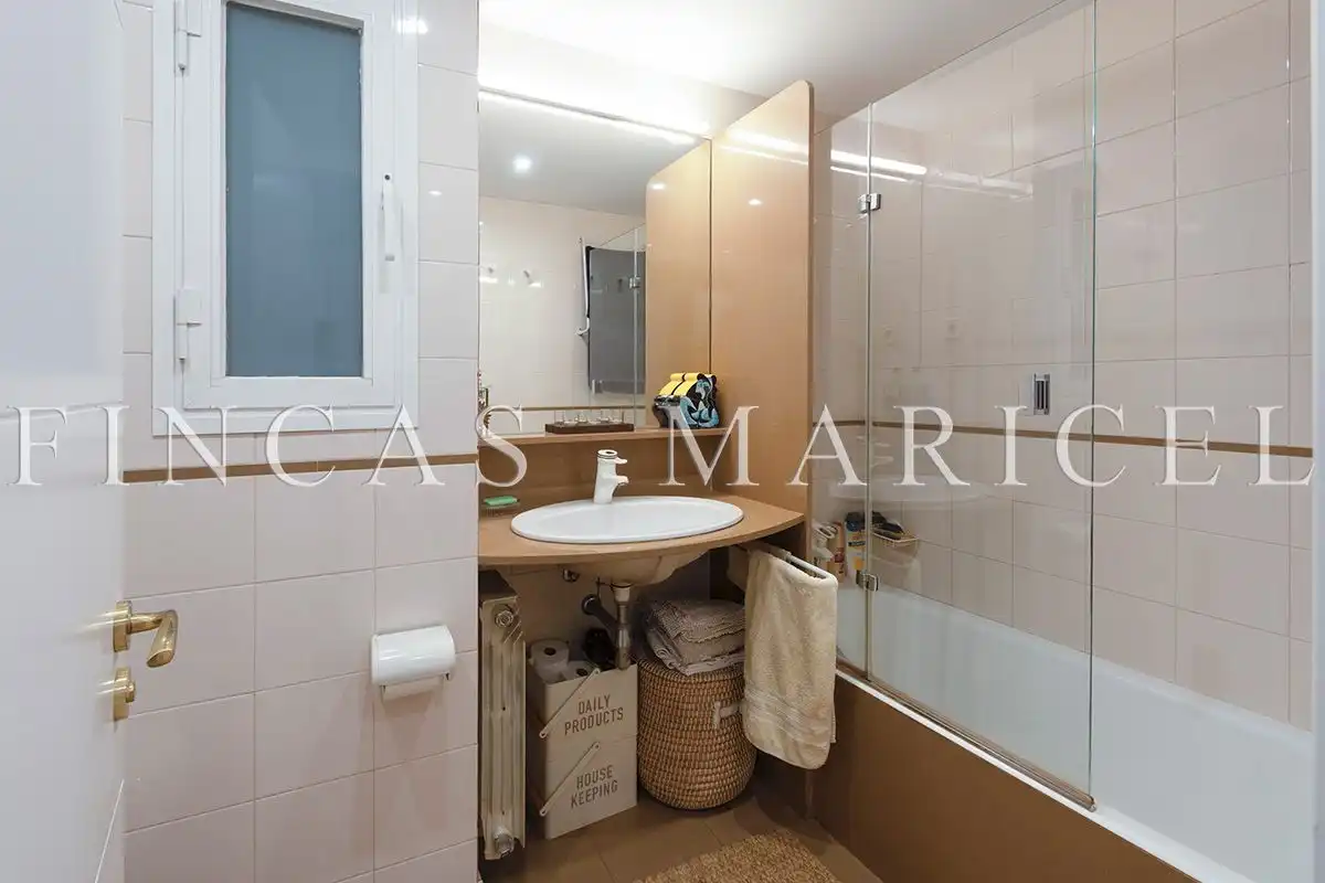 Bathroom of Flat for sale in Sitges  with Heating, Terrace and Storage room