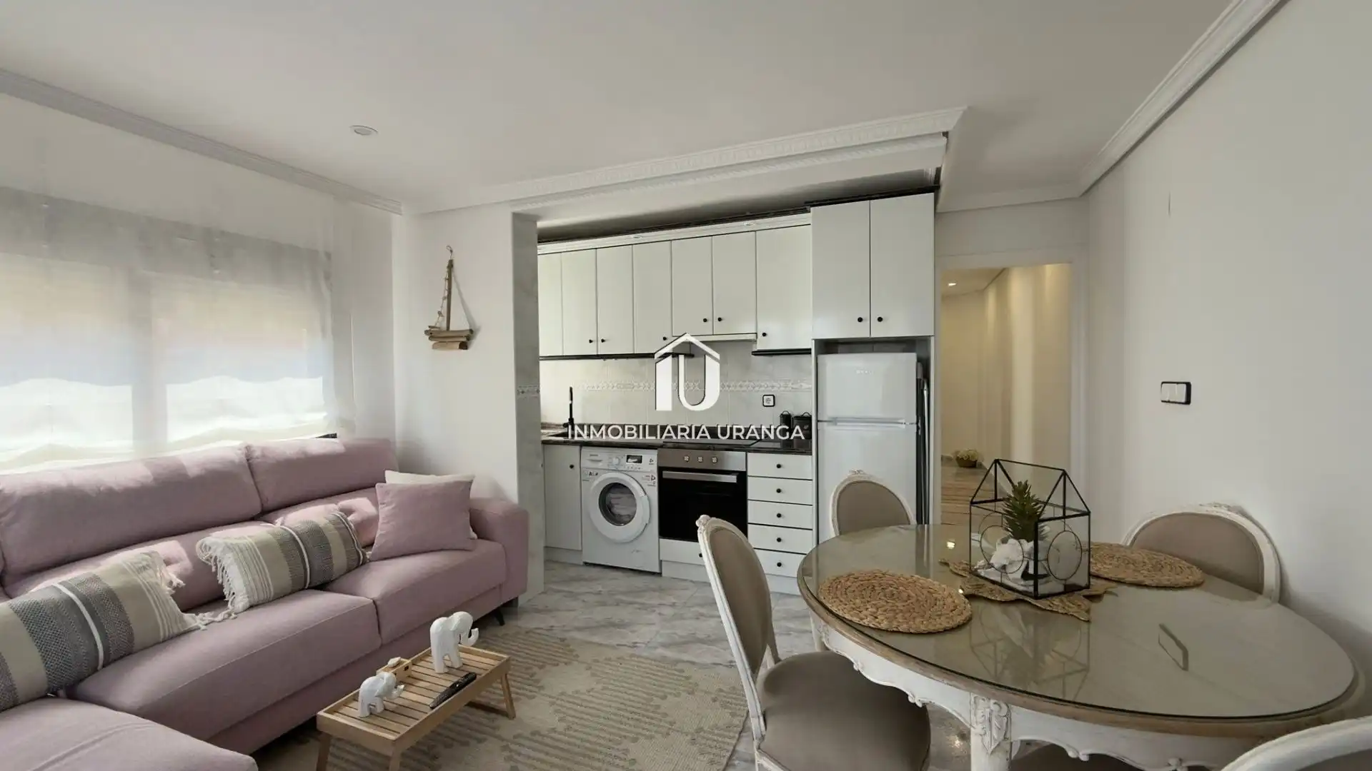 Wohnzimmer von Wohnung zum Verkauf in Laredo mit Heizung, Terrasse und Möbliert