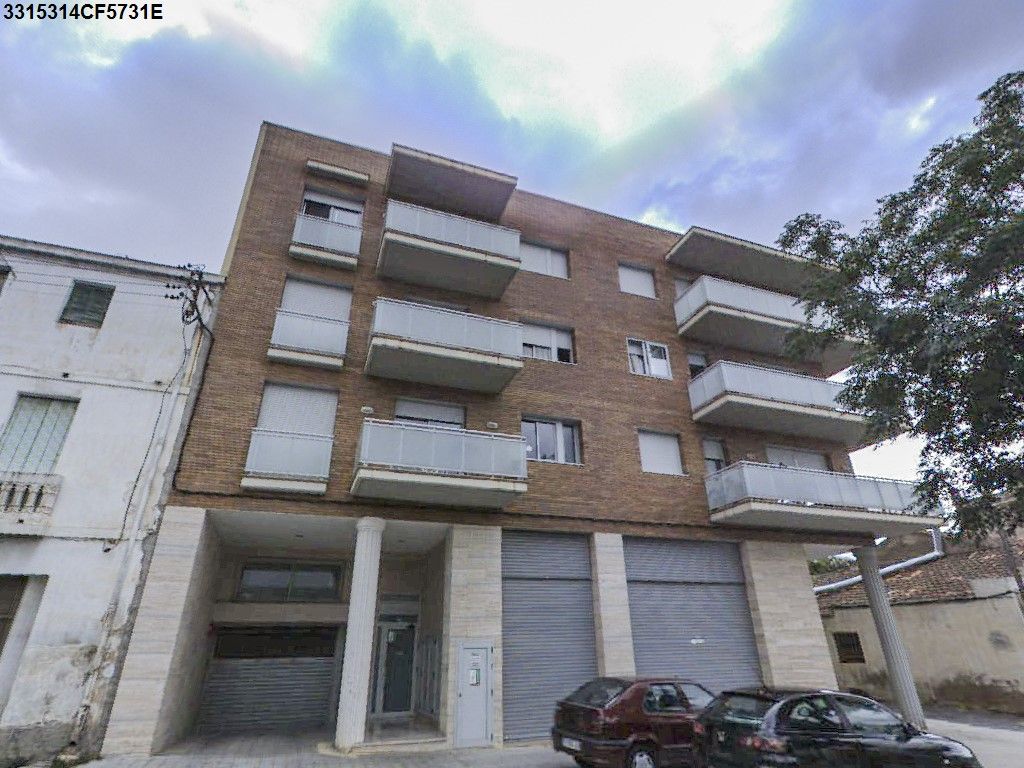 Vista exterior de Garatge en venda en Valls