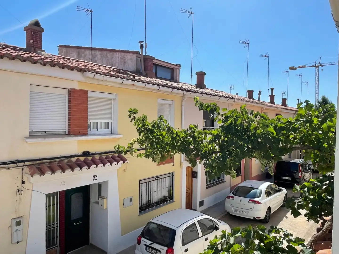 Außenansicht von Haus oder Chalet zur Miete in Requena mit Heizung und Terrasse
