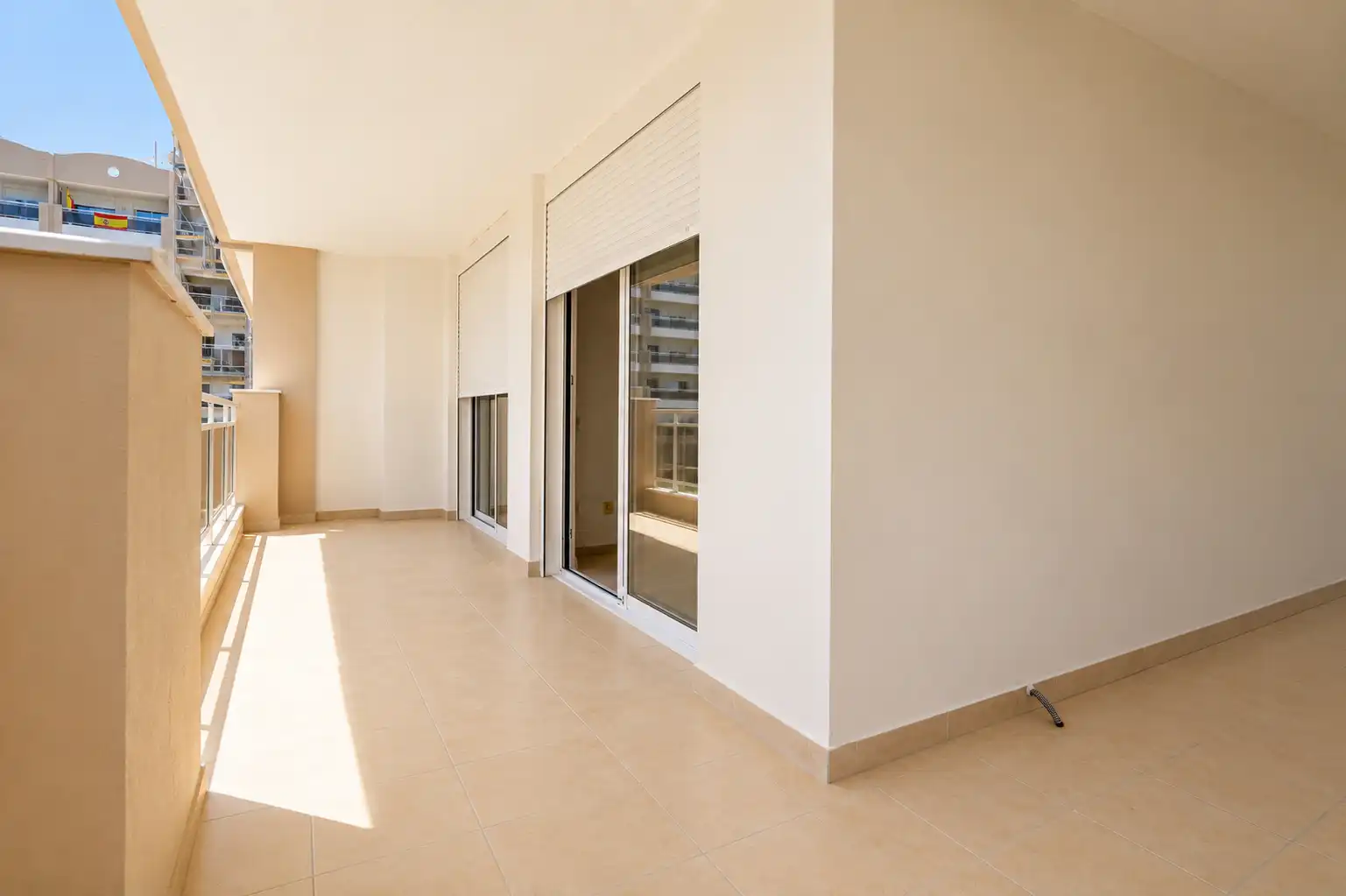 Piso con terraza en venta en Carrer del Vendrell, imagen 2
