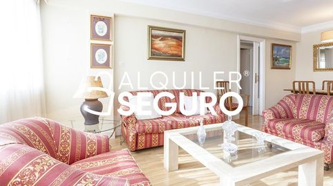 Foto 5 de Piso de alquiler en De Betanzos, Pilar, Madrid Capital
