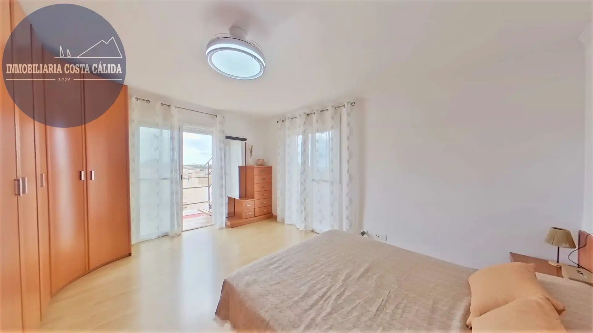 Habitación de Dúplex en venta en Águilas con Terraza, Trastero y Amueblado