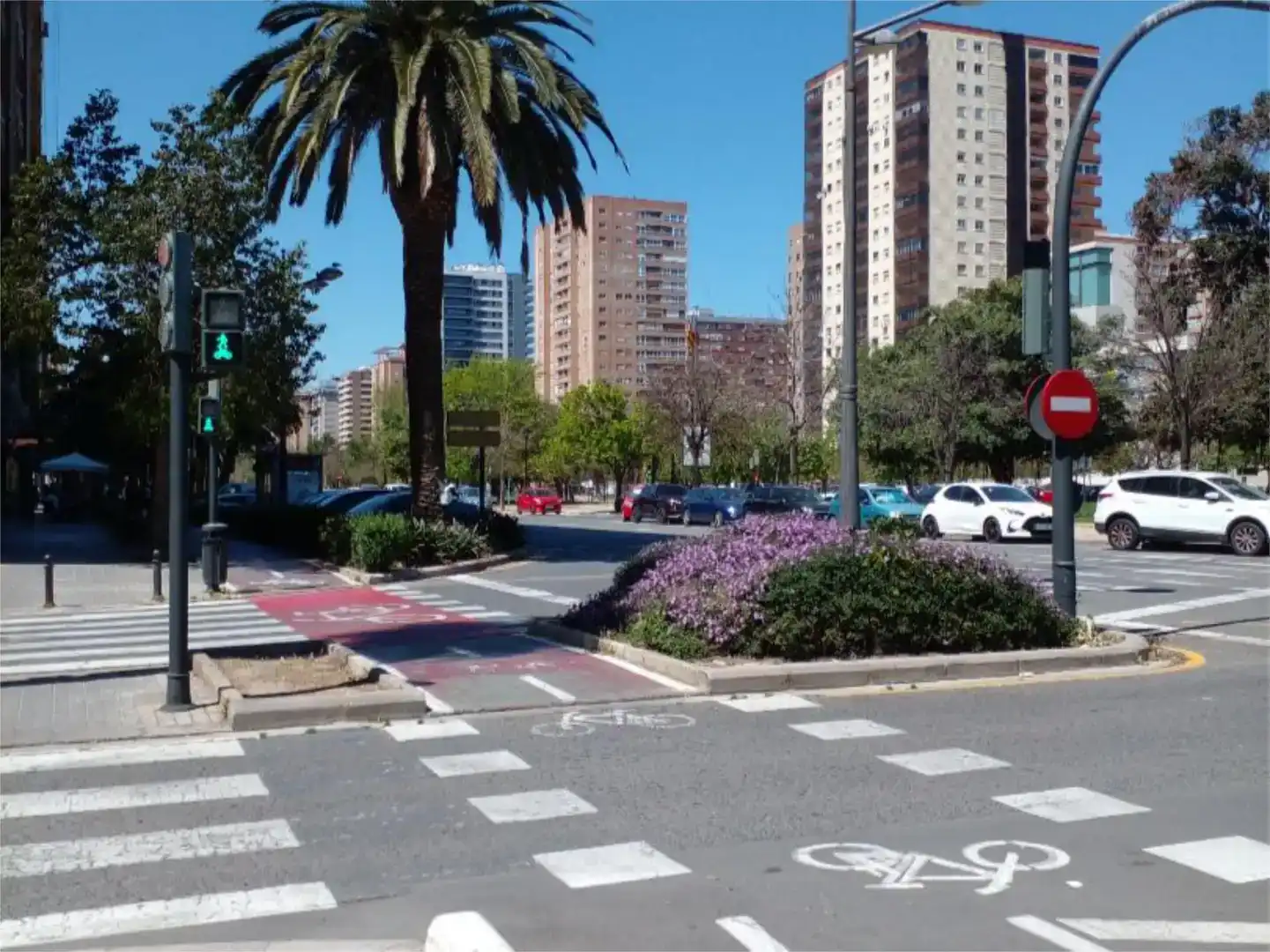 Exterior view of Flat for sale in  Valencia Capital  with Air Conditioner and Balcony