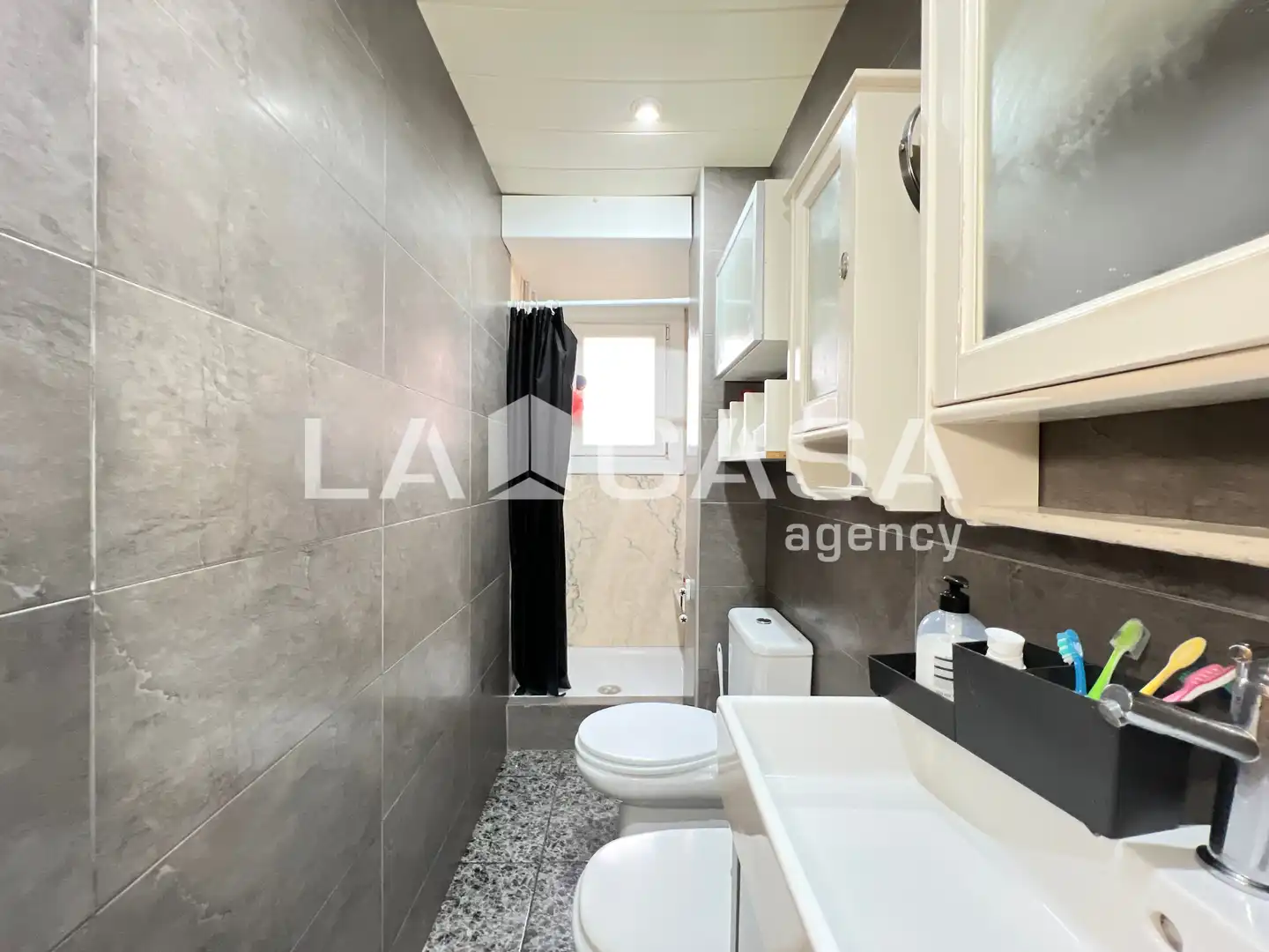 Baño de Piso en venta en Badalona