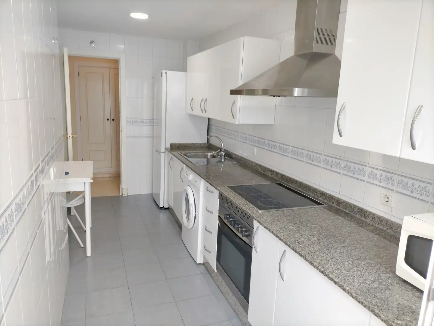 Flat for rent in Calle Rosa de los Vientos, El Pino - Bajo de Guía