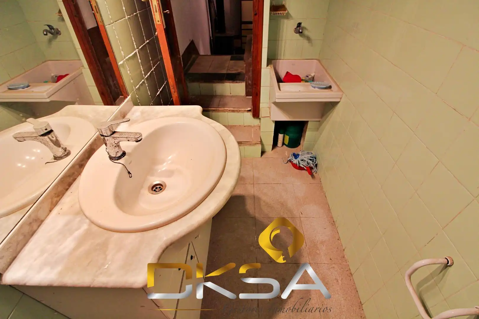Badezimmer von Haus oder Chalet zum Verkauf in Cabanes mit Abstellraum, Möbliert und Balkon
