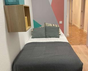 Bedroom of Flat to share in  Barcelona Capital  with Air Conditioner and Terrace